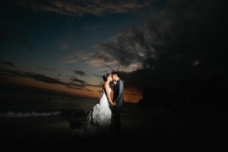 pinkyphotography-hyatt-regency-waikiki-wedding-photographer-43