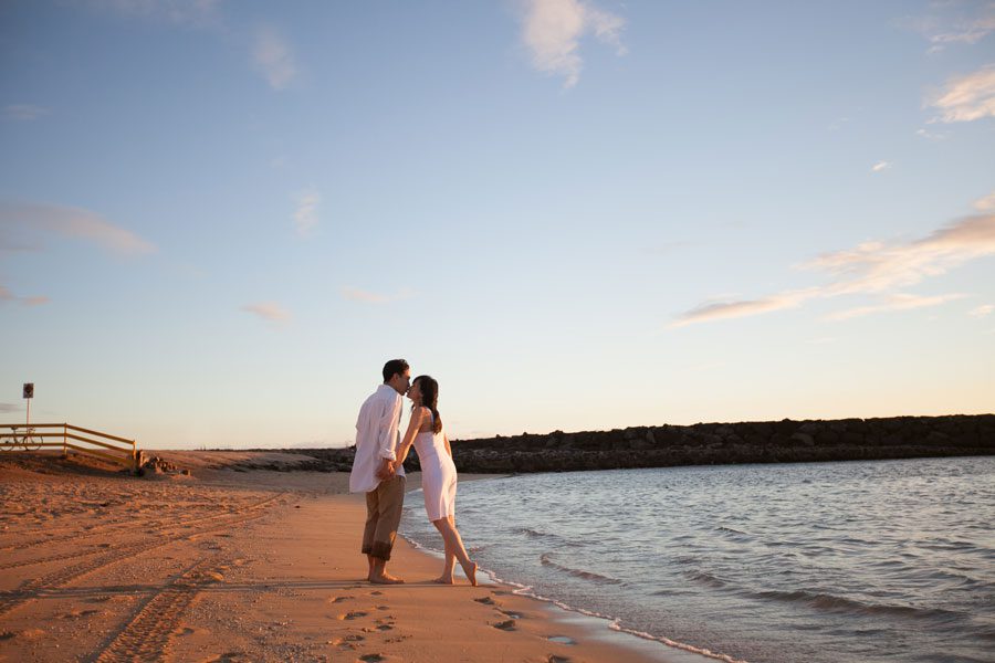 Oahu-Engagement-Photographer-17