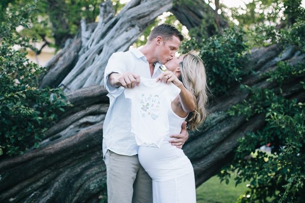 Hawaii-maternity-photographer-1001