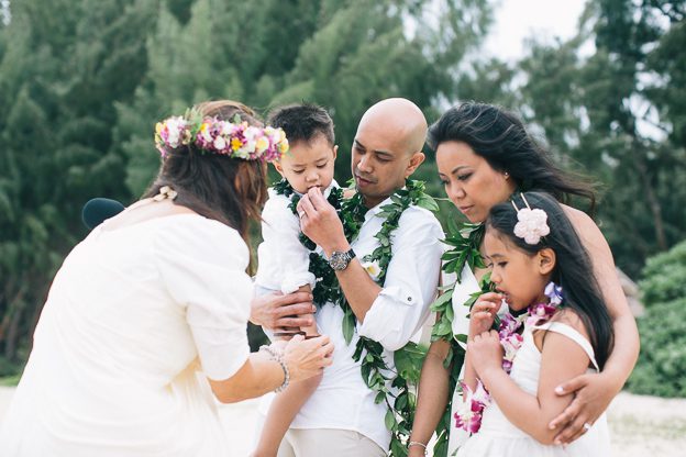 Waimanalo-Bay-Wedding-1-1008